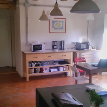 Rest Life El Salto Hostel