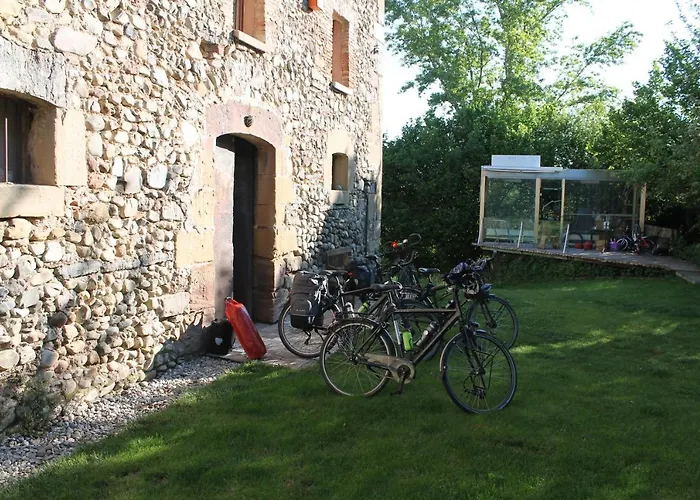 Rest Life El Salto Vandrerhjem *